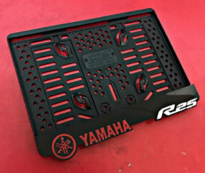 Yamaha kentekenplaathouder uitstekend